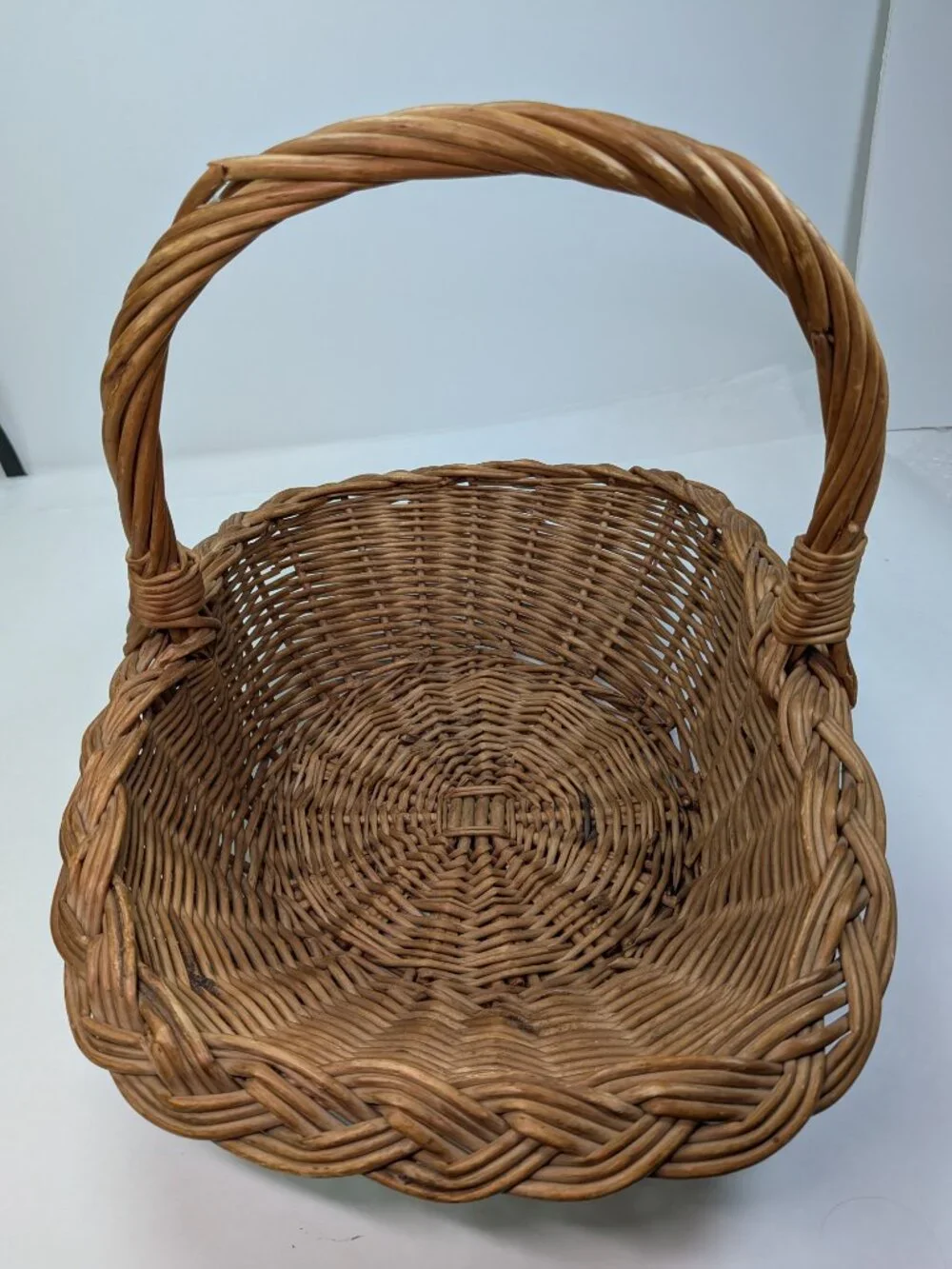 VTG Woven Wicker Basket Braided Rim Overhead Arch Handle Scoop Gathering Trug